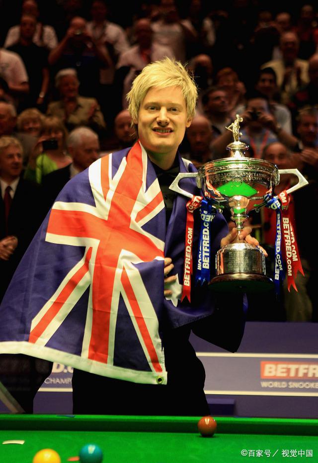 湖人差点错失“翻版汤神”！小球战术靠他撑 与“百分组合”太适配.