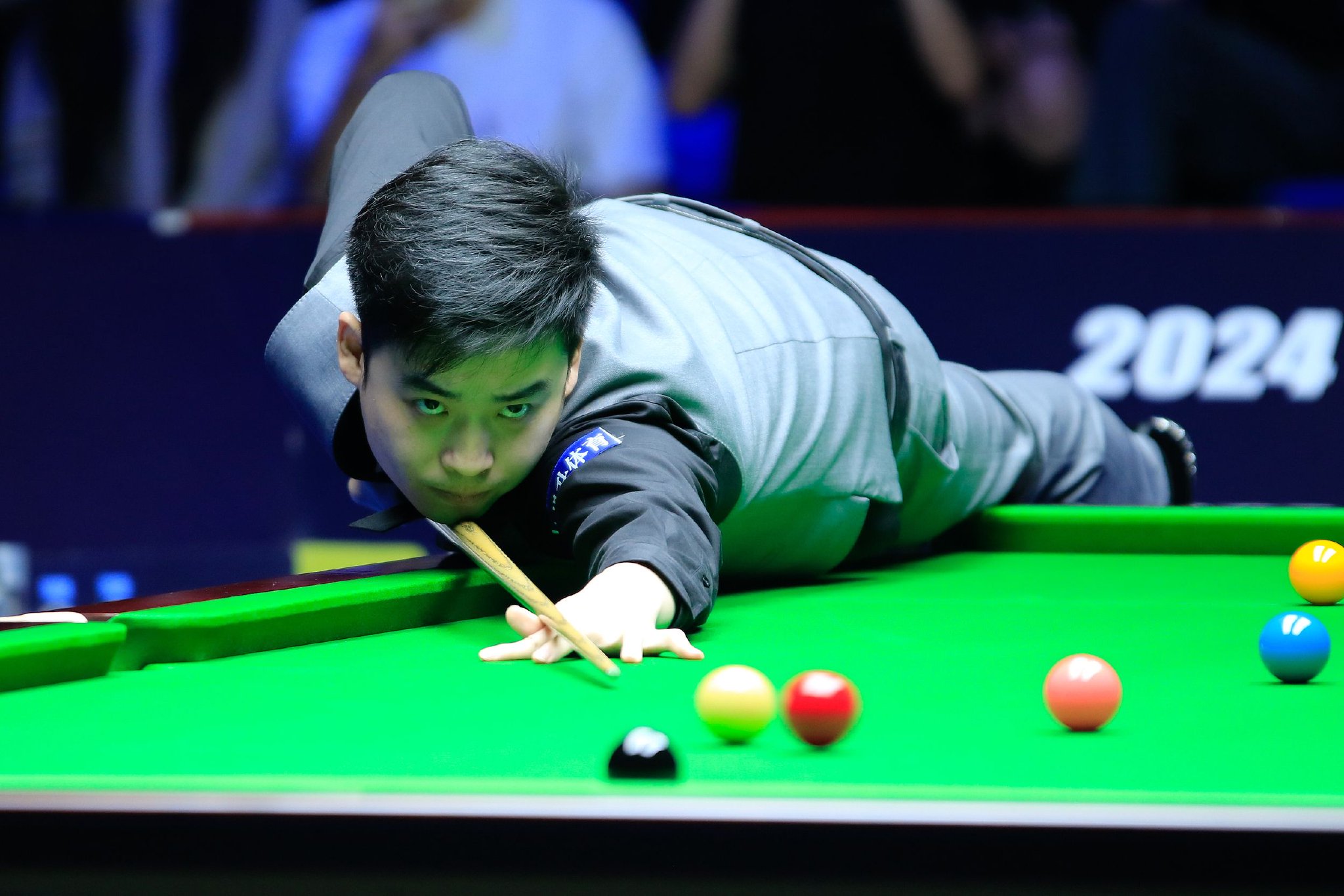 此受伤并被 此受伤并被